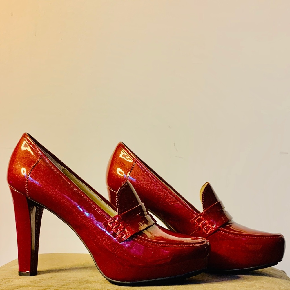Chunky high heel shoes